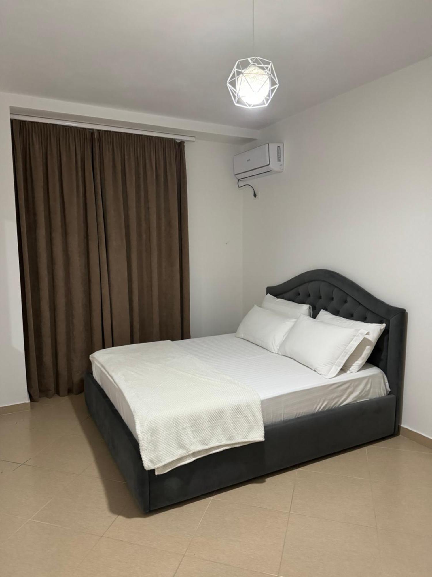 Siloria Apartments Vlore Exterior photo