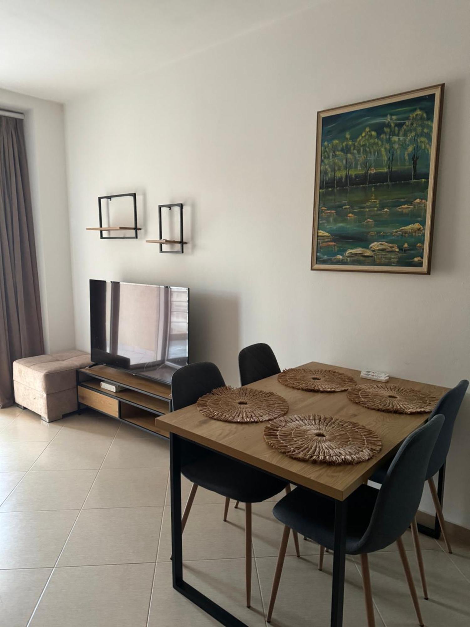 Siloria Apartments Vlore Exterior photo